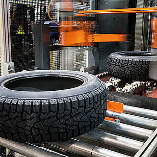 Image 6931392868cc98b09bc85324